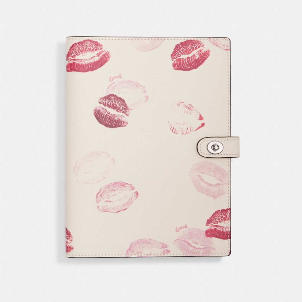 Coach Notebook With Lip Print Reiseveske Dame Sølv Multicolor | ESC637085